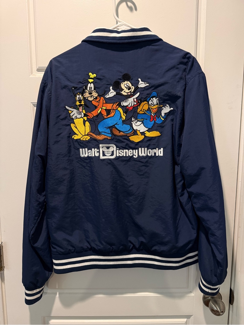 NWOT Disney Mickey & Friends Jacket -Size M